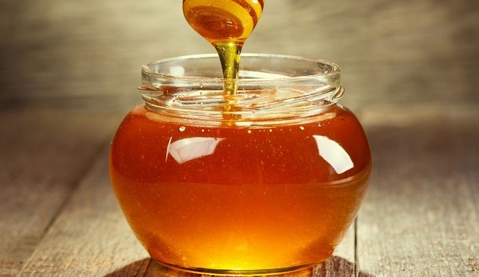 Jeśli miód, to jaki? Sprawdź właściwości naturalnych miodów i wybierz najlepszy